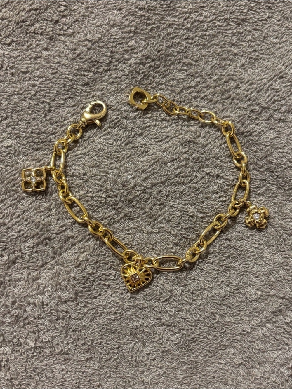 Kendra Scott Gold Charm Link Bracelet with Heart and Flower Charms